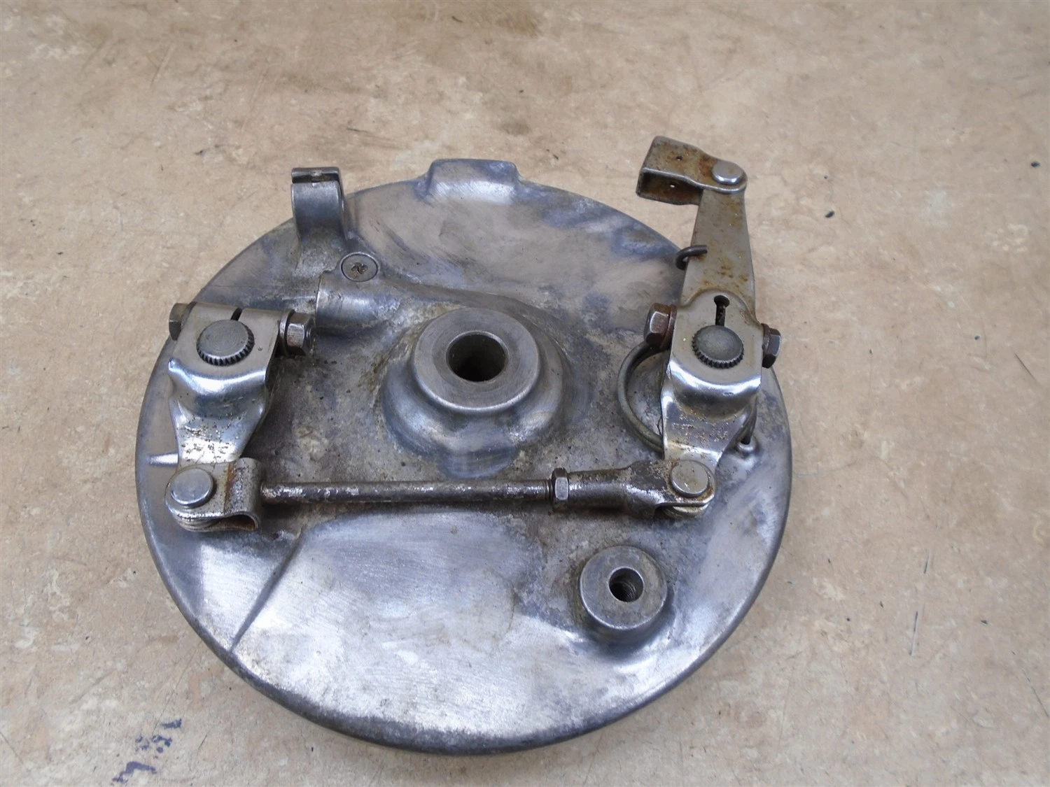 Honda 200 CL SCRAMBLER CL200 Used Front Wheel Brake Plate 1974 HB222