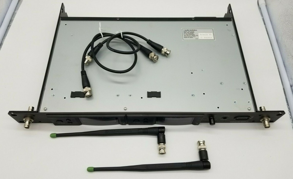 Audio-Technica AEW-R5200 UHF Synthesized Diversity Receiver