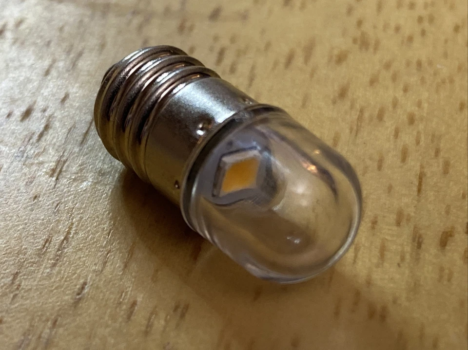 LED Bulb E10 Screw 4.5V 70mA 0.315W 100 Lumen 50k Hr Reversible-Pol WarmWhite US - Image 3 of 4