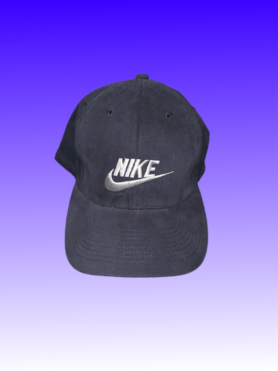 nike velvet cap