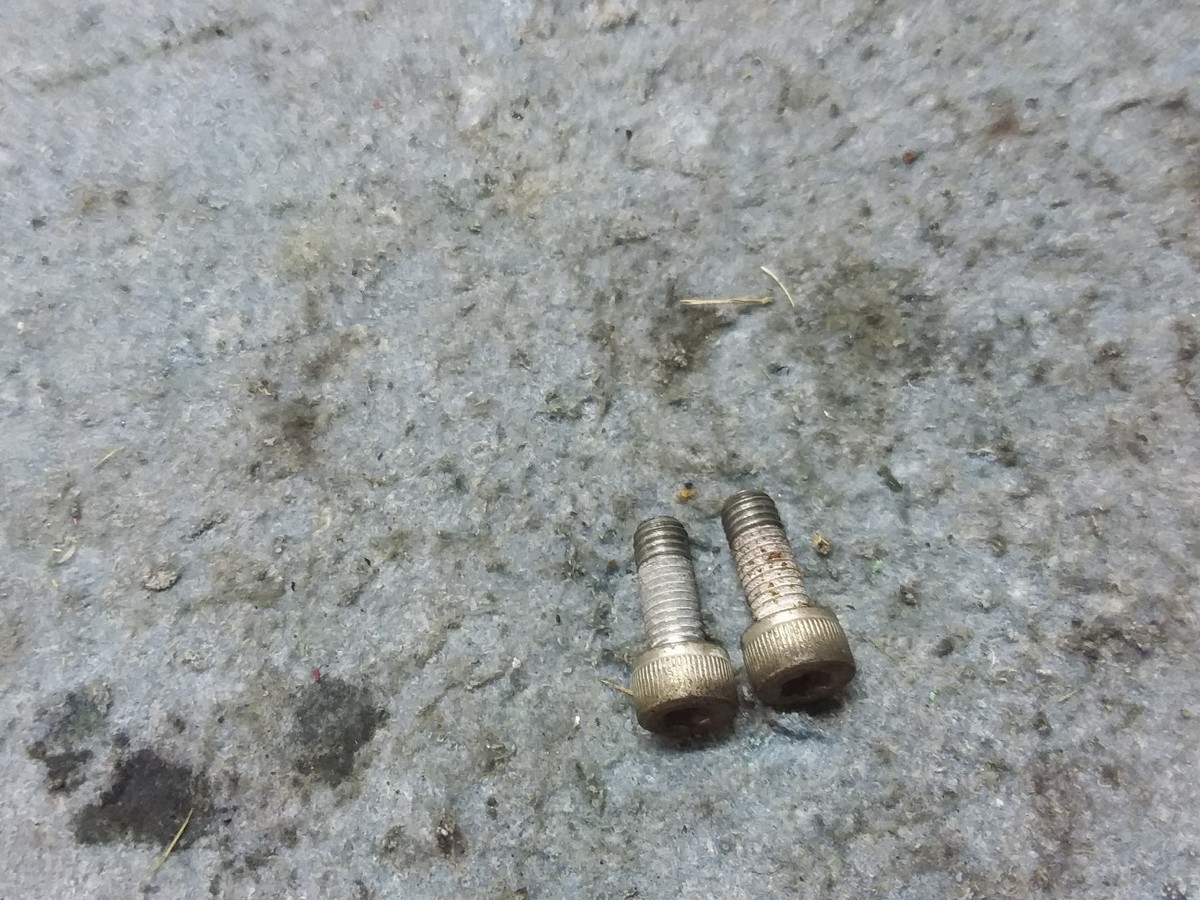 94-97 KAWASAKI NINJA ZX6 ZX600E rear caliper bolts screws | eBay