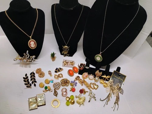 Gold tone jewelry lot signed and unsigned all wearable 30+ pieces Trifari, Monet