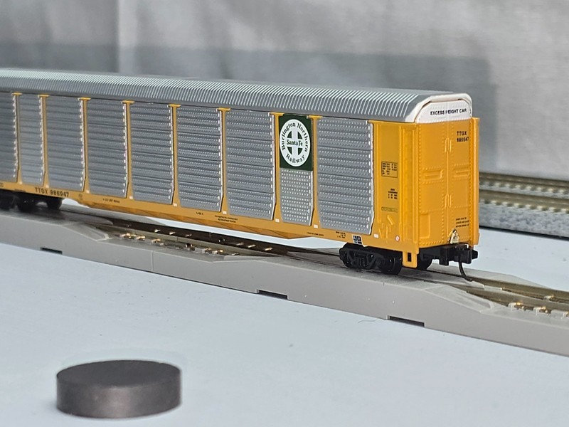 Con-Cor Auto Rack BNSF Lg Logo w GATR Works nf-G3-1rs EOT installed  Reed Switch