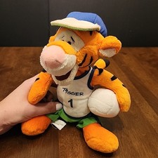 Disney World Park Store Tigger Plush Winnie the Pooh Volleyball Player 10"