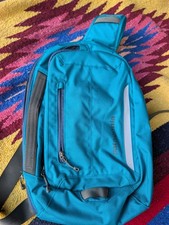Zaino Patagonia Mass ONE Sling 9L blu acqua 2014 vintage ottimo 48225SP14