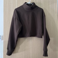 Alo Yoga Brown Accolade Cropped Mock Neck Pullover Sweatshirt M Long Sleeve