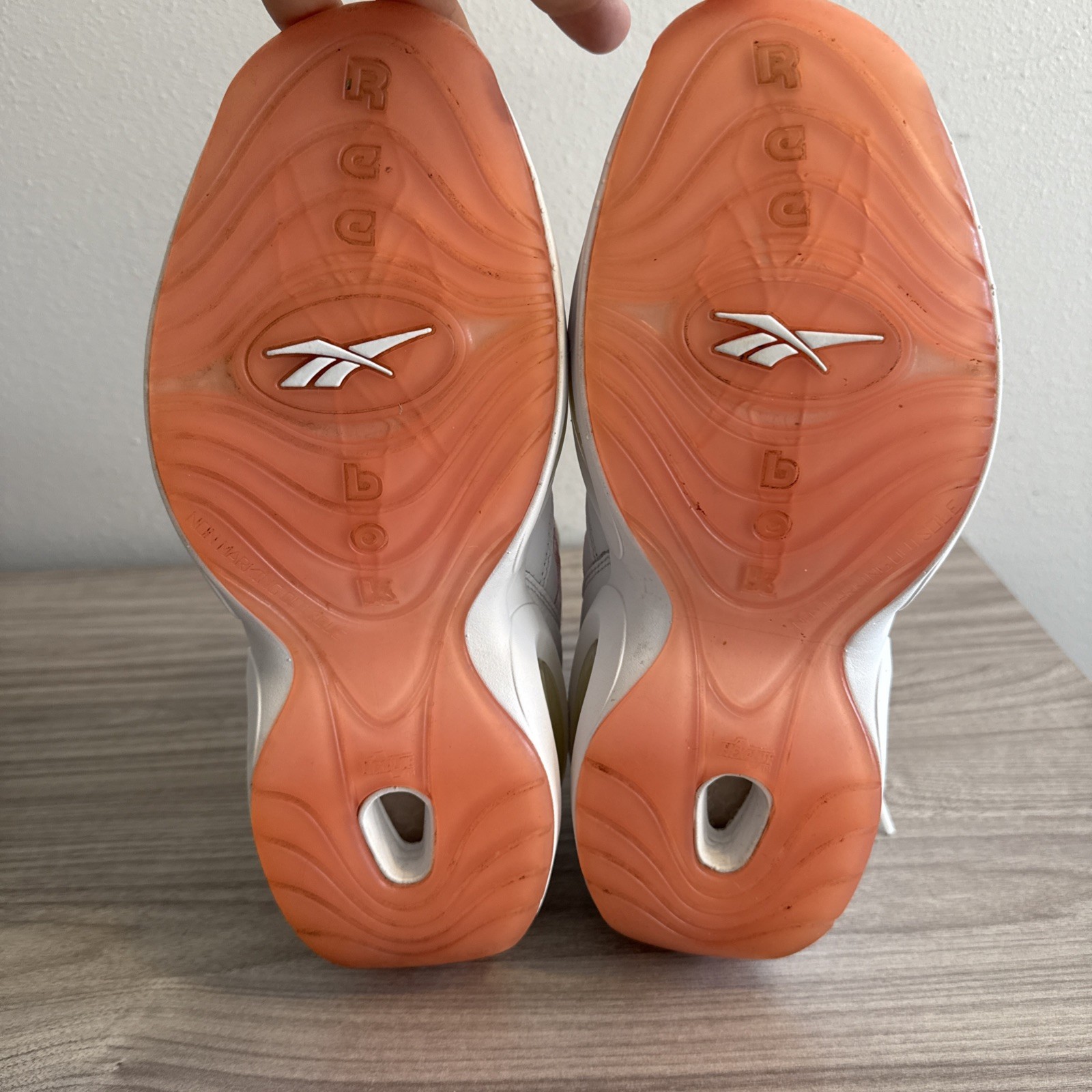 Reebok Question Mid Men's Size 10 US G55120 Pink White Suede Athletic Shoes thumbnail 11