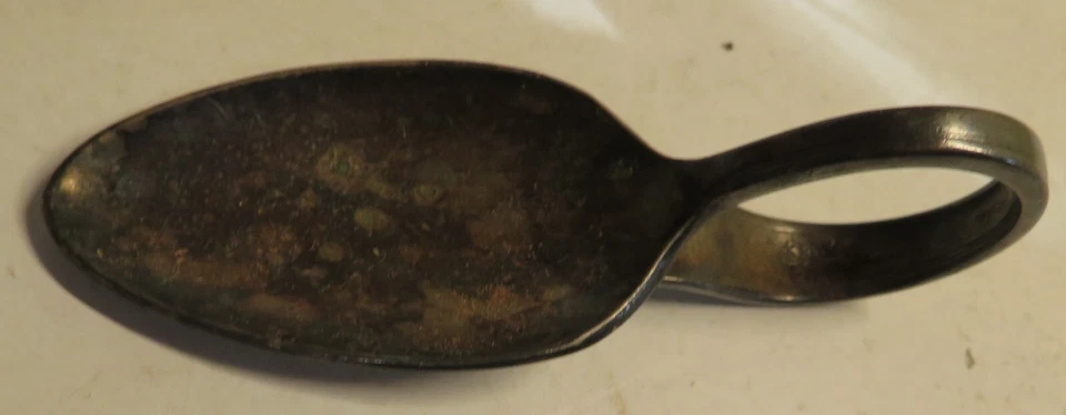 Antigua cuchara de mango curvado doblada para bebé bebé Holmes & Edwards IS plateada Holmes & Edwards Foto 2 de 4