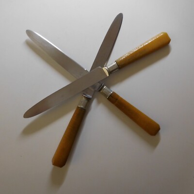 Lot De 8 Couteaux Anciens – Manche Bakélite, Lame Inox, Beige (occasion)
