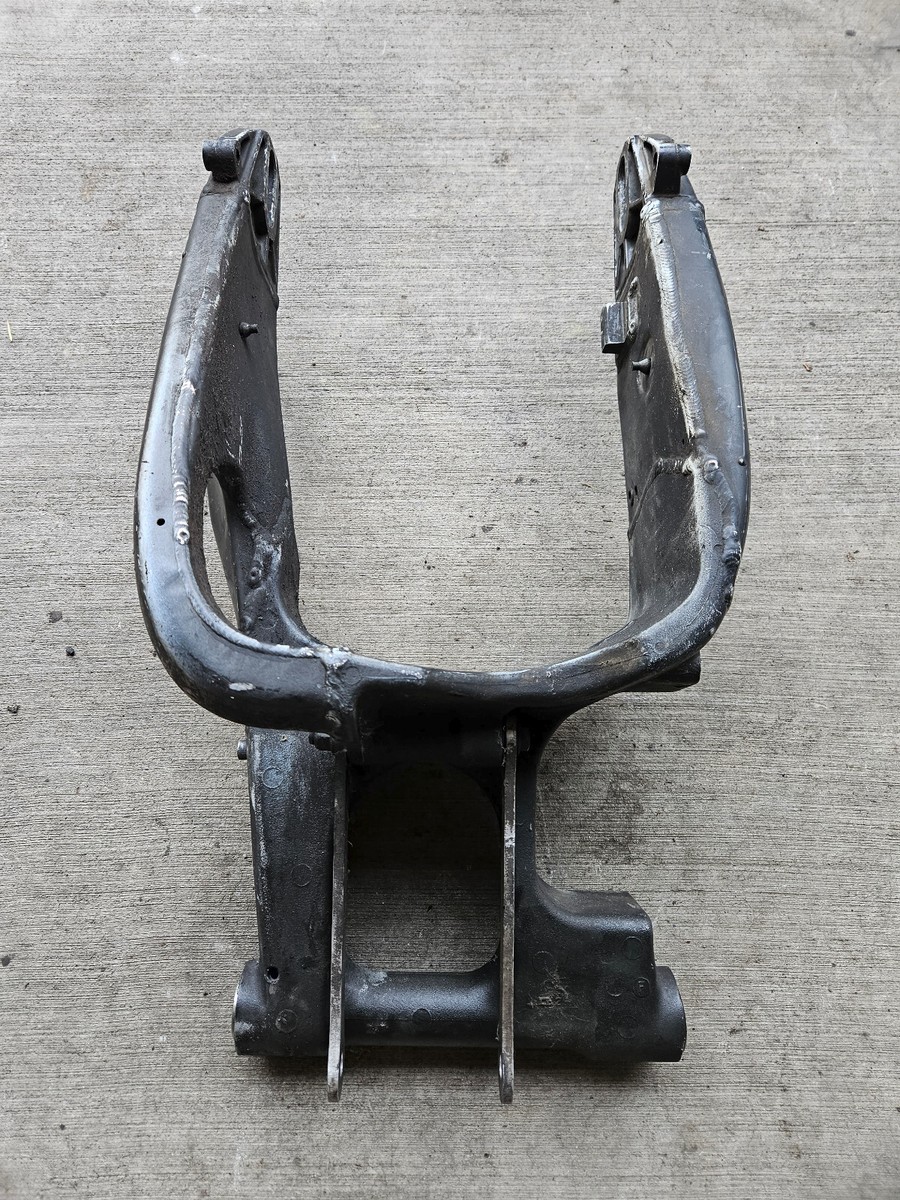 JM 110×70×72②ウォルナット 06 07 2006 2007 KAWASAKI NINJA ZX10R ZX10 REAR SWINGARM FRAME USED
