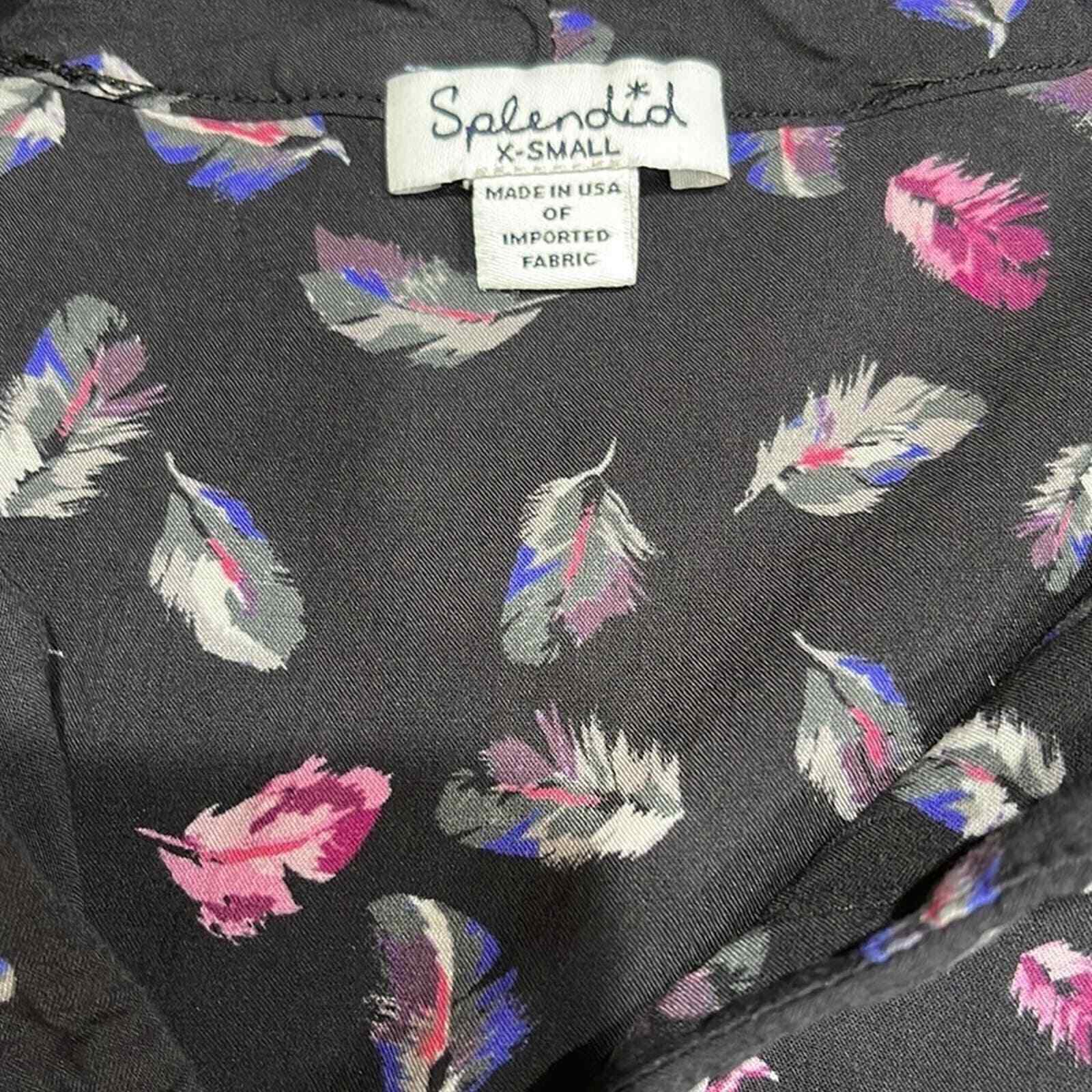 Splendid Feather Print Split Neck Sleeveless Top … - image 5