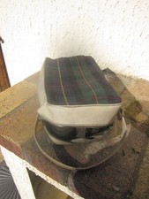 Ancienne paire de patins a roulettes
