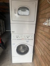 LTEE5A Speed Queen Industrial 10kg washer and dryer.