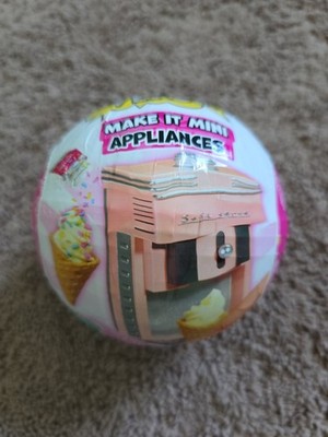 MGA Miniverse Make It Mini Appliances Collectibles Blind Ball Soft Serve Machine
