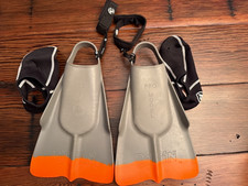 DaFin Hawaii Pro Model Swim Bodyboarding Fins - Size Small 5/6  Sock  Leashes