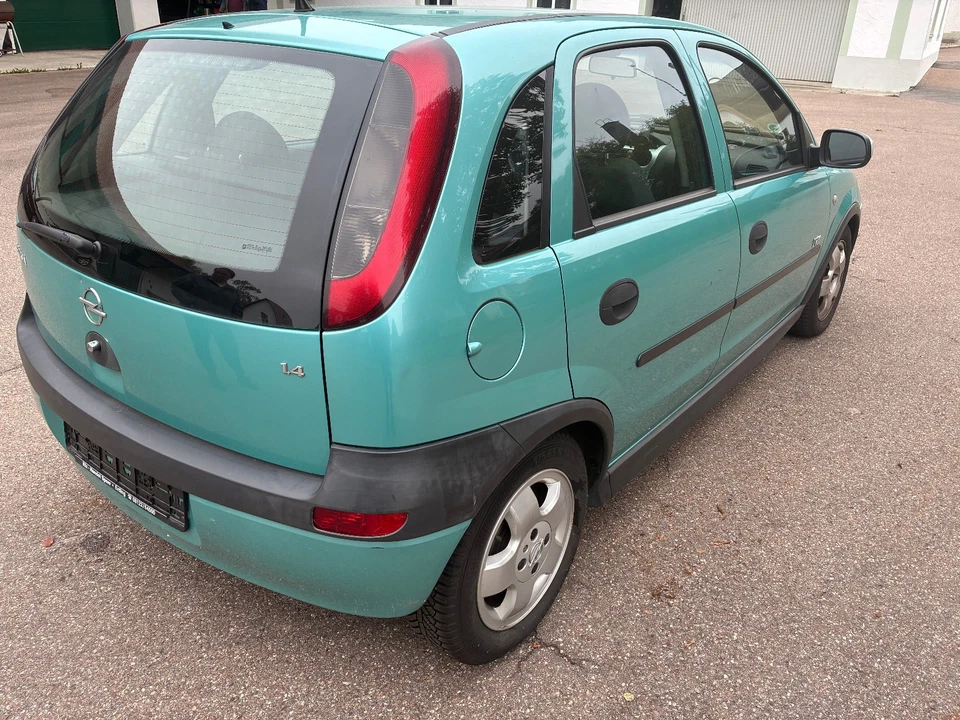 OPEL Corsa C Bj. 2003 - Bild 4 von 4