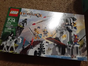 lego castle drawbridge defense