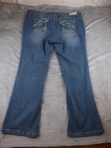 Amethyst Jeans Women's Size 20 Flared Leg Embroidered/Rhinestone Pockets - Picture 9 of 13