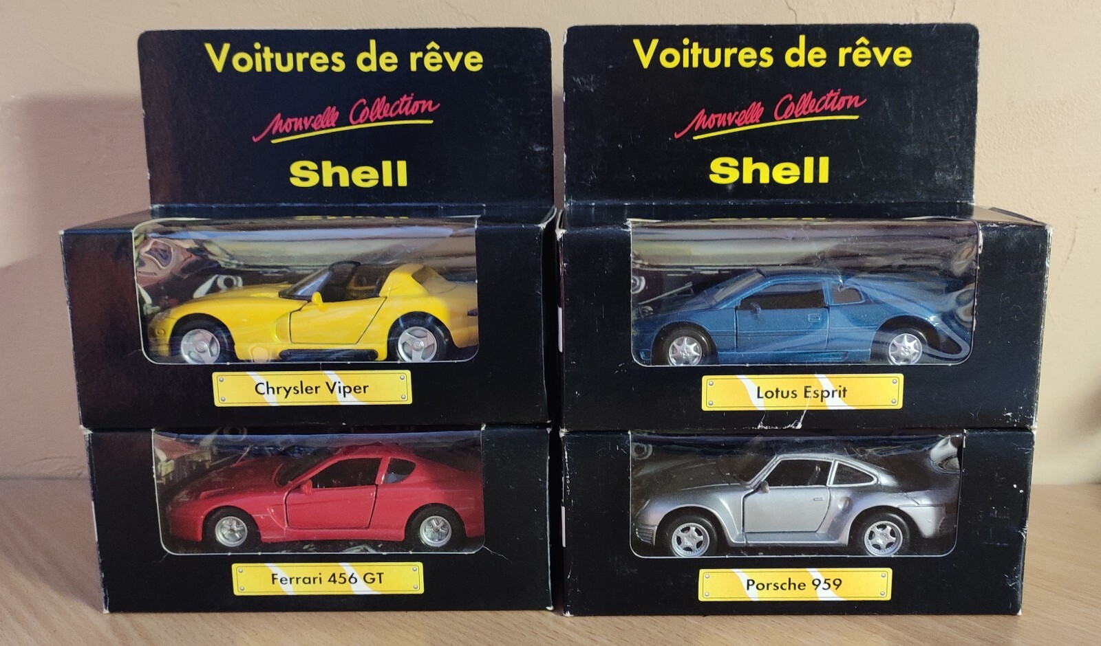 Lot de 4 modèles réduits auto Shell 1/39 voiture miniature de sport et collection