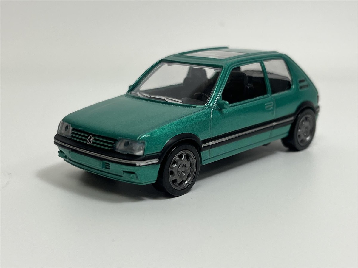新品 1/43 ノレブ プジョー 205 GTI グリフェ 1990年 グリーン 新品 1/43 ノレブ プジョー 205 GTI グリフェ 1990年 グリーン 1