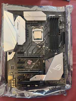 ASUS ROG STRIX Z370-E Gaming + Intel i5-9400 CPU Combo LGA1151 ATX WiFi