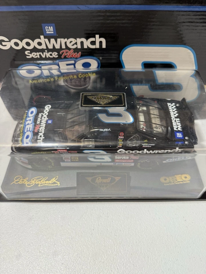 DALE EARNHARDT #3 GM GOODWRENCH OREO 2001 1/24 Nascar Diecast - Image 2 of 4