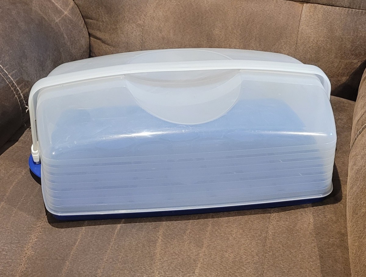 Tupperware BAKE N TAKE 18-Cupcake / 9x13” Rectangle Cake Taker