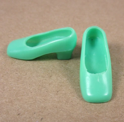 Busy Hands Francie Square toe Shoes lime green vtg Mattel 70s Japan 1972