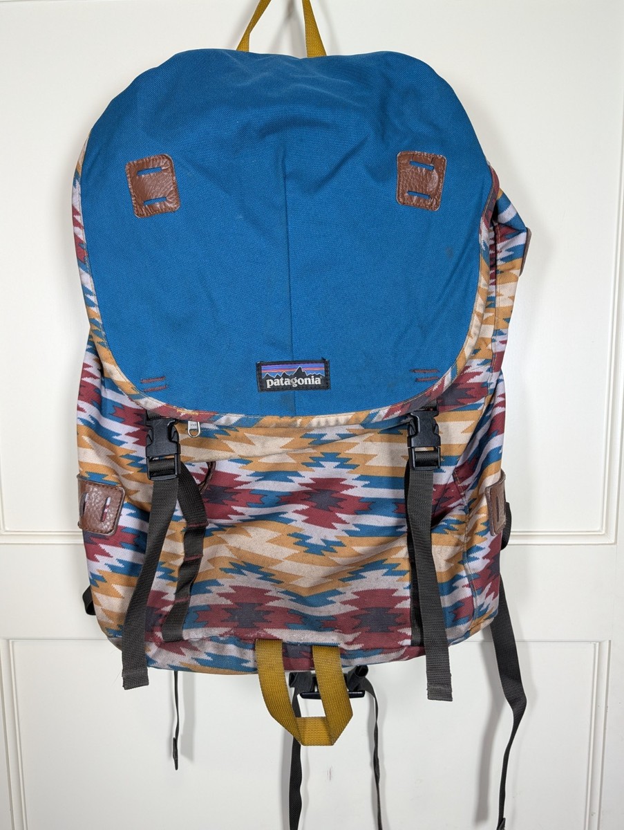 47.5 liter travel duffel bag Tolaccea 47L | 9-Pocket Gym & Travel Backpack