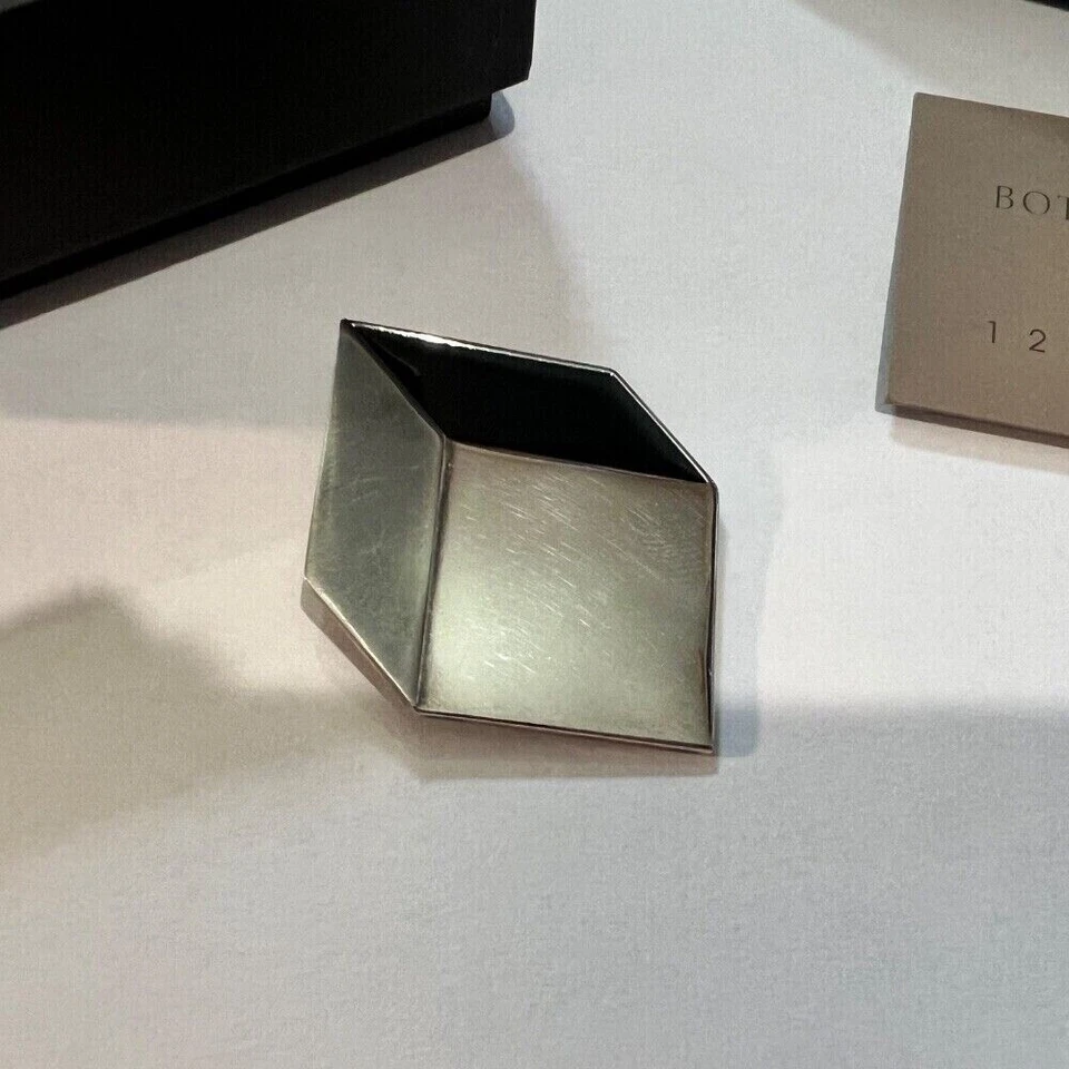 Broche caja y papeles Bottega Veneta plata esterlina Collana Argento Oro Giallo Foto 3 de 4