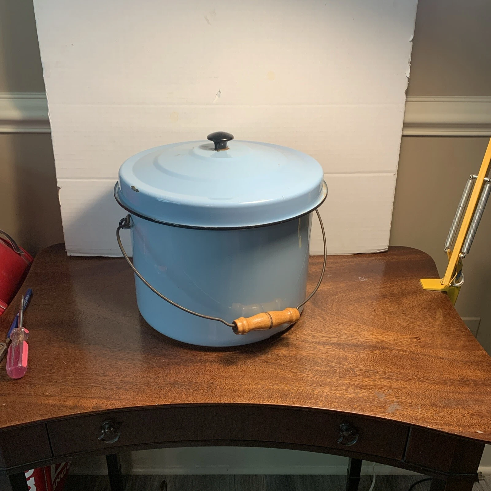 Vintage Enamelware Blue Stock Pot w/ Mushroom Lid & Wood Handle 11” Dx 9” T