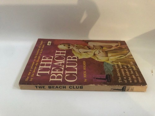 The Beach Club Rick Holmes Beacon Book 181 Australian 1st Ed vintage 60s pulp - Picture 3 of 3