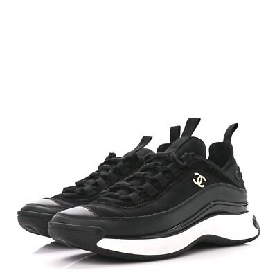 CHANEL Womens Black Velvet Calfskin & Mixed Fibers Sneaker Z1878