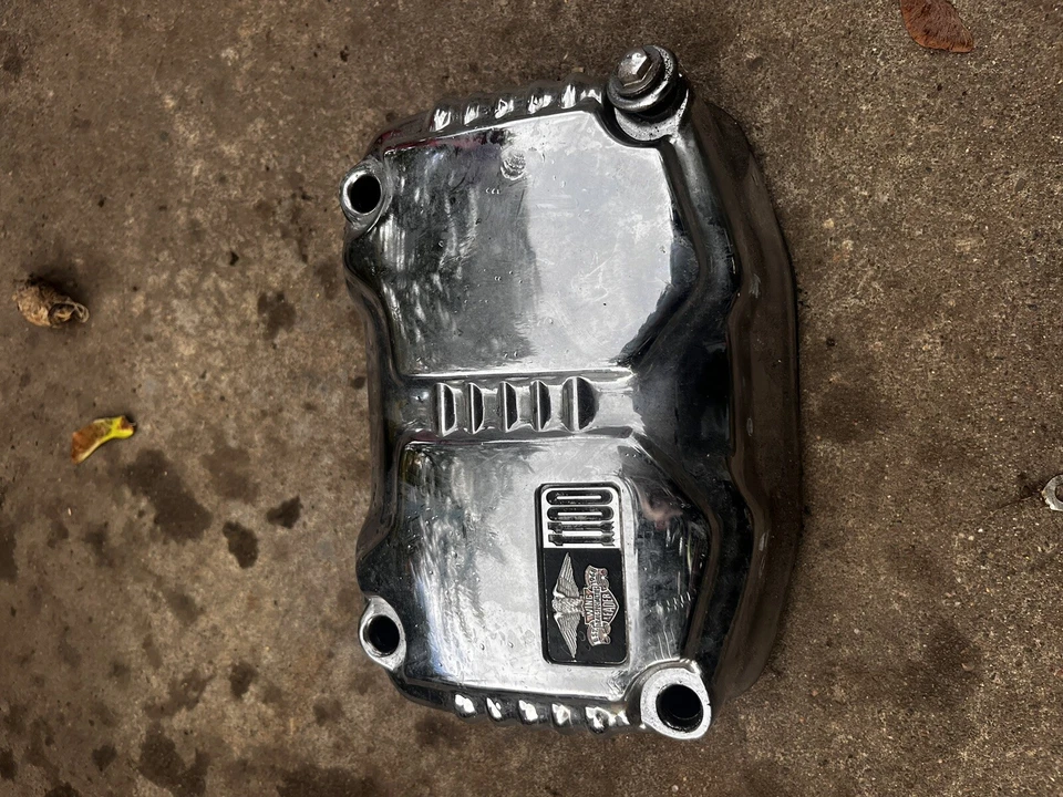 Honda Goldwing GL1100 1980-1983 cubiertas de válvula cromadas especialidades de arrastre Foto 3 de 3