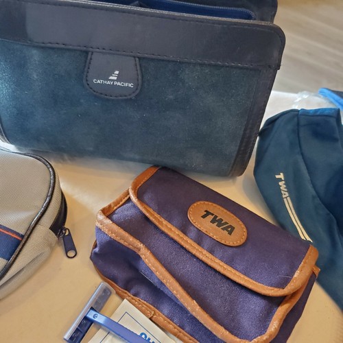 30+ AIRLINE VANITY COLLECTIBLES:CATHAY PACIFIC SUEDE BAG;TWA;PAN AM;BRIT CALEDON - Picture 12 of 12