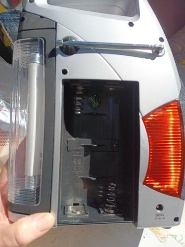 Jeep AM/FM Weatherband Flashlight Lantern Dual Flashlight JXLWBC Combo Pack NOB - Picture 5 of 8