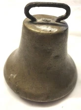 Antique Vtg Bronze Bell Hand Made Heavy Dinner Schoolyard Chime Early American