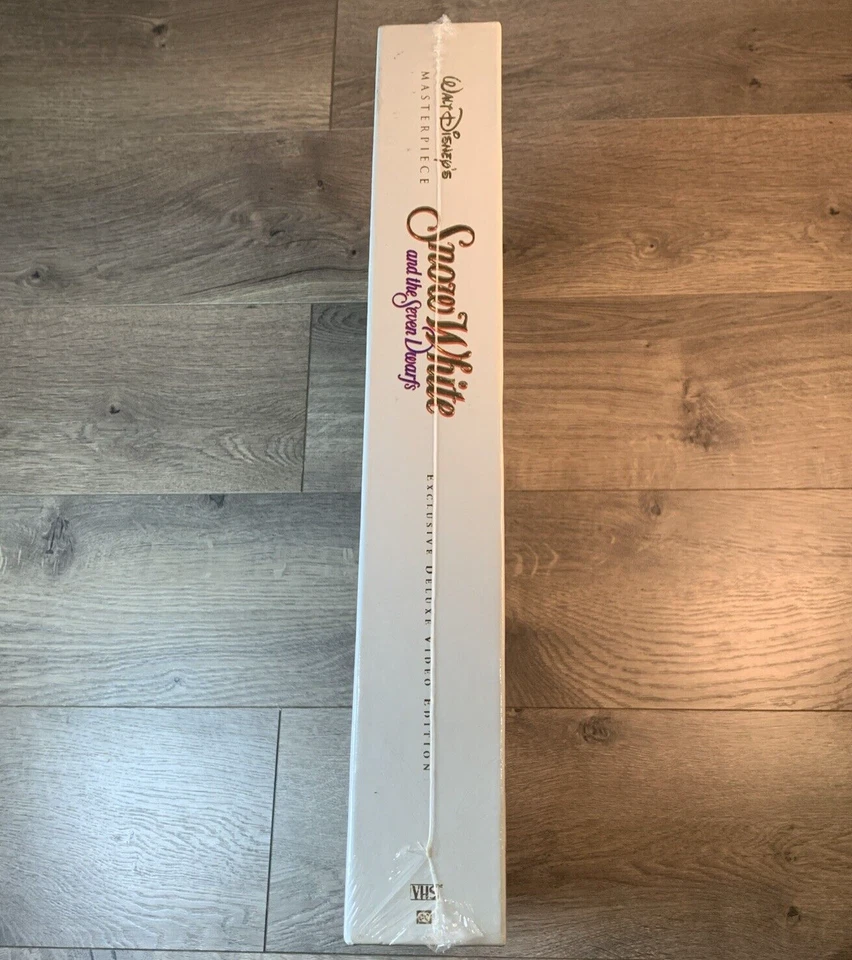 Disney Snow White and the Seven Dwarfs Exclusive Deluxe Video Edition SEALED Set - Image 3 of 4