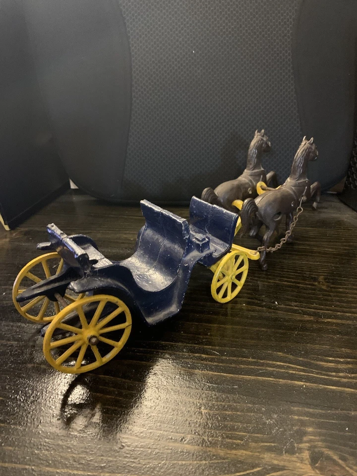 老式铸造金属斯坦利玩具马车萨里无骑手地板玩具 — 第 3/4 张图片