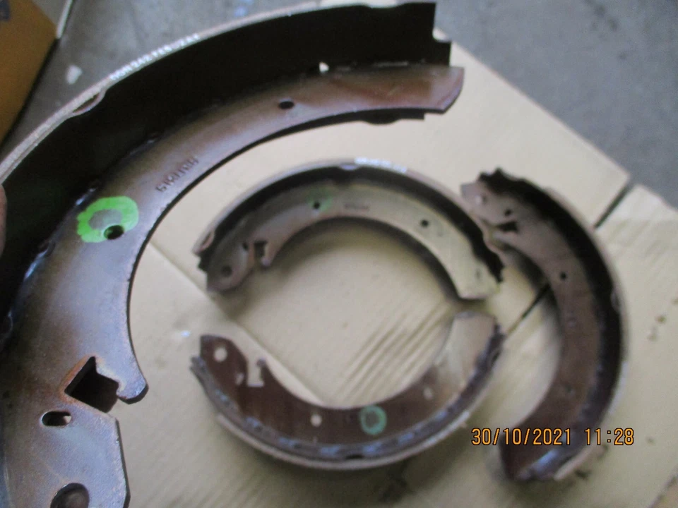 Juego de pastillas de freno traseras para Ford Granada Torneo Limusina 254 mm x 57 mm NUEVO - Imagen 2 de 4