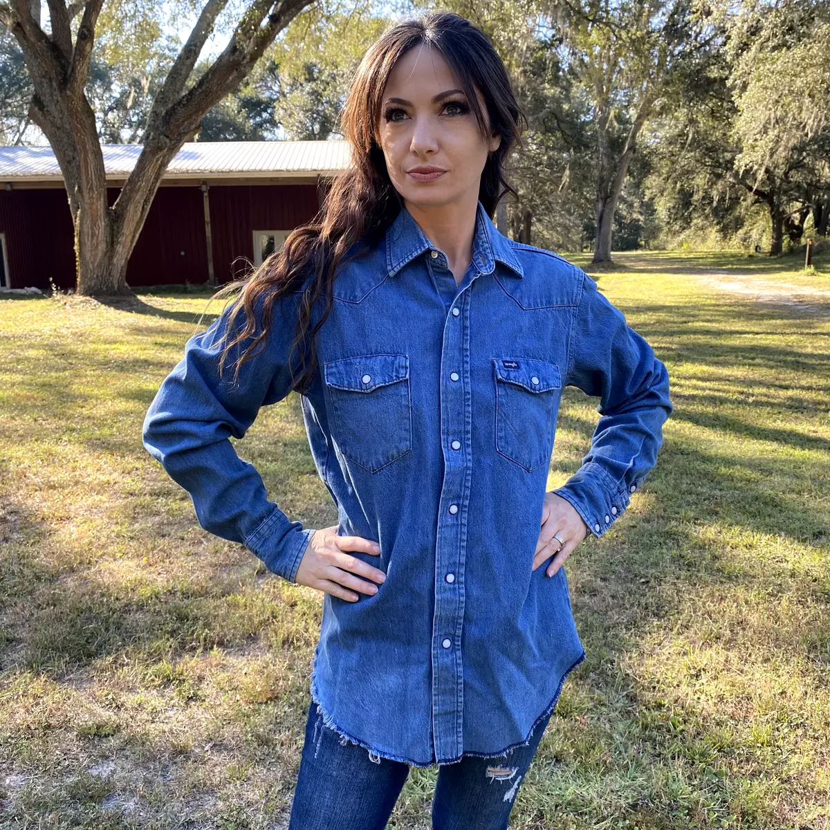 Ladies pearl shop snap shirts