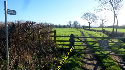 Foto 12x8 Gleiches Tor, anderes Schild, ähnliche Bedeutung Calcott's Green Foll c2015
