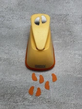 Marvy Uchida Craft Paper Punch ~ Little Feet ~ Clever Lever Small Craft Punch
