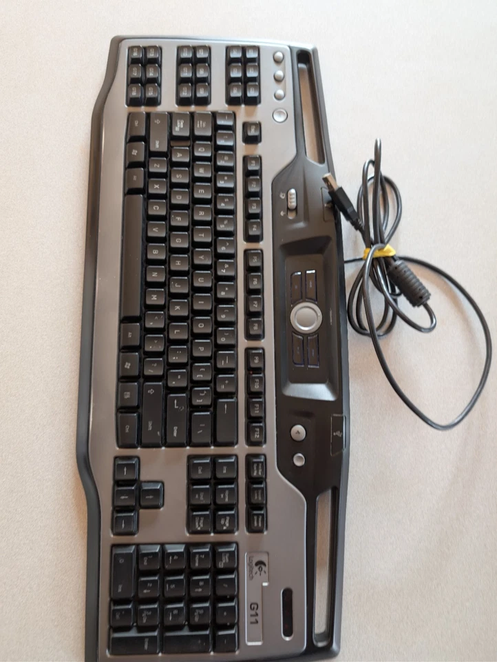 Logitech G11 Gaming Tastatur Programmierbar Blau Tasten Kabelgebunden USB - GETESTET