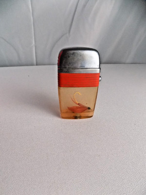 Vintage Scripto Vu-Lighter with  Fly Fishing Lure Fish Hook Red Band