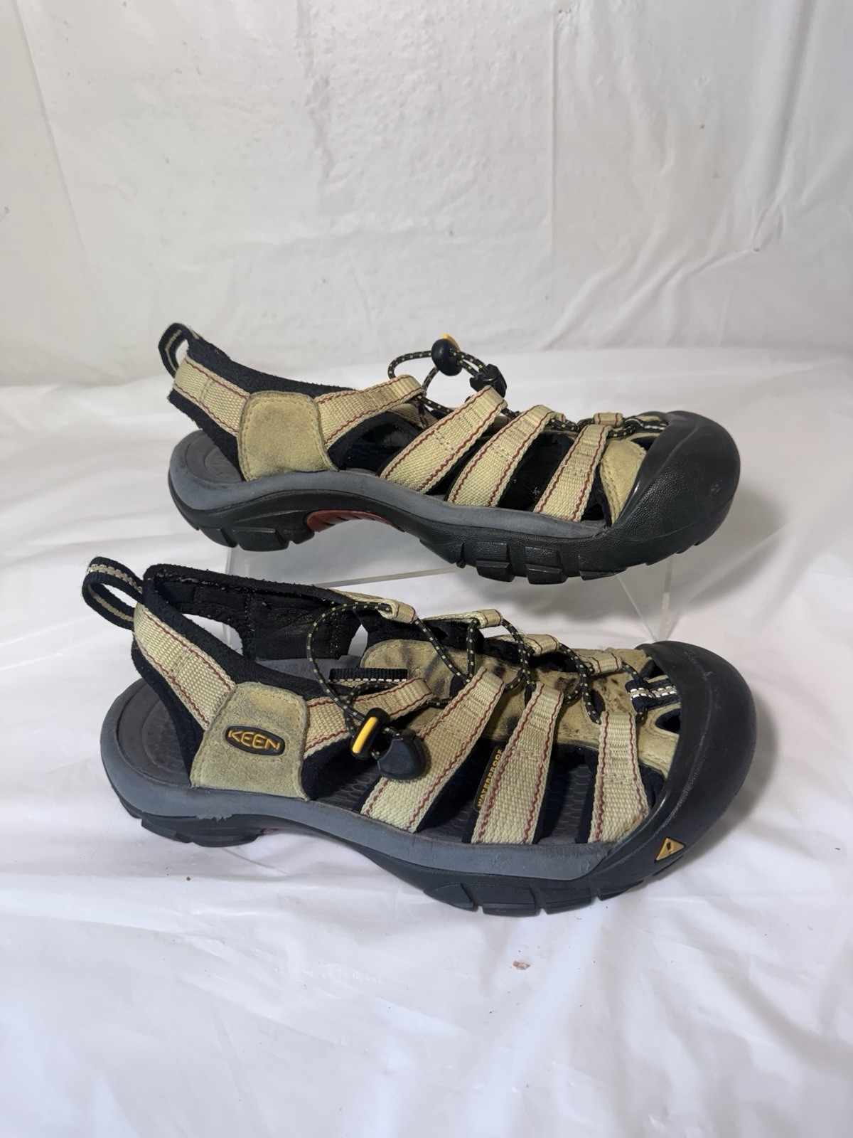 Scarpe sandali da trekking KEEN Newport H2 donna verdi impermeabili taglia 7