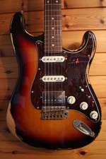 Vintage V6 Icon HSS, Aged Gloss Relic 3-Tone Sunburst RRP �475