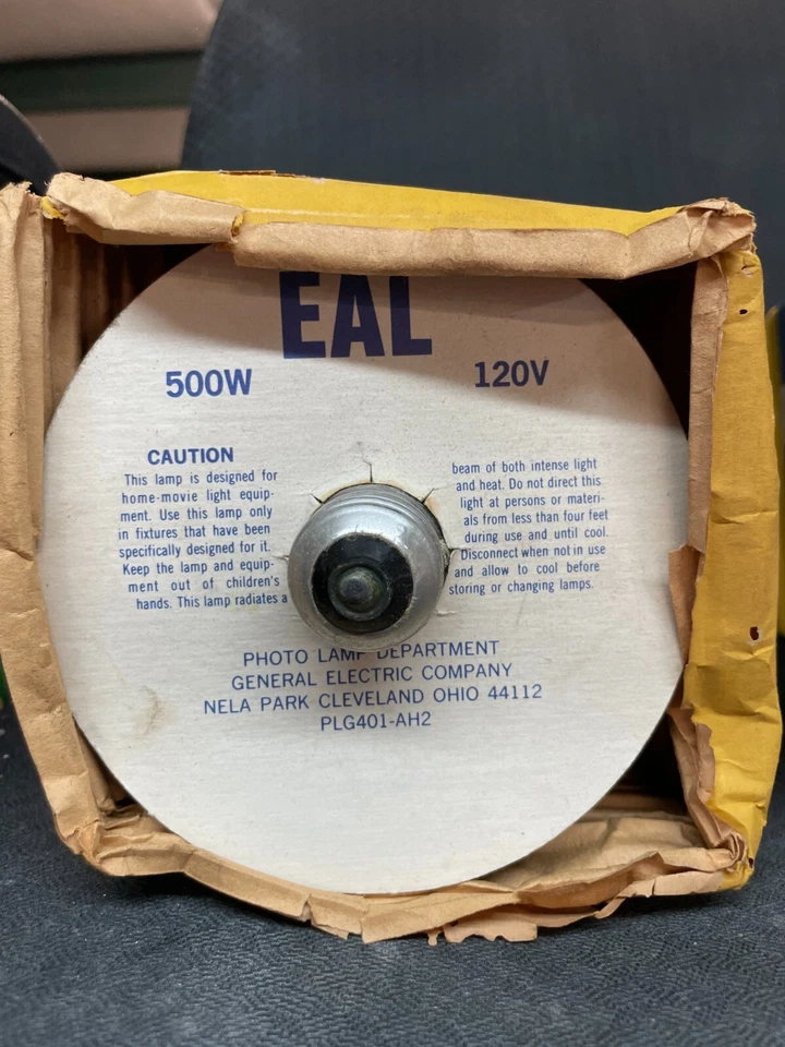Lámpara fotográfica GE 500W diseñada para equipos de iluminación de cine en casa PLG401-AH2 120v Foto 2 de 2
