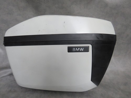 A PAIR OF GENUINE BMW R1200R REAR BACK BOXES IN ALPINE WHITE WITH BRACKETS - Picture 12 of 21