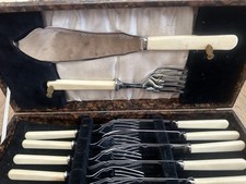 Vintage/Retro 12pc Boxed Cutlery Set with Case, Cream Handles, Service for 6